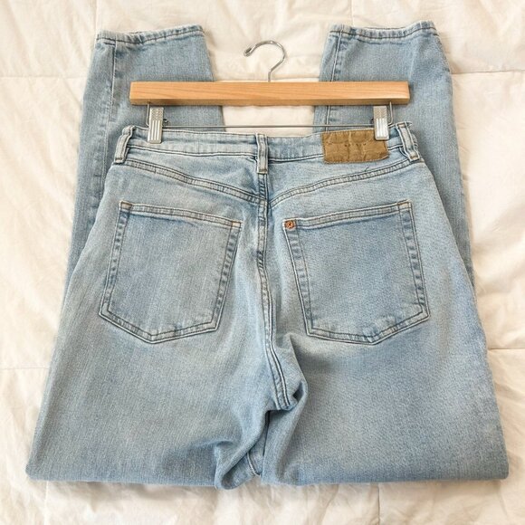 H&M &Denim Light Wash Ultra High Waist Mom Jeans Size 6 EUC - Picture 6 of 8